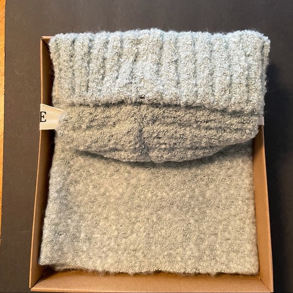 Rae Dunn BLESSED Box Set Knit Hat and Matching Scarf with Heart BRAND NEW!! - Picture 4 of 6